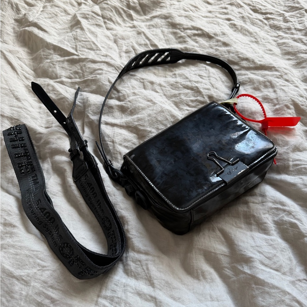Off-White Black Mirror Binder Clip Bag - Picture 8 of 8